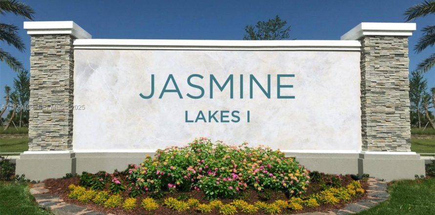 Condominio en Davie, Florida, 2 dormitorios  № 1987807