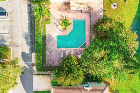 Copropriété à vendre à Davie, Floride: 2 chambres, 111.48 m2 № 1987807 - photo 18