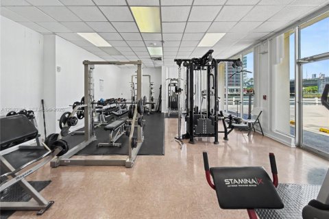 Condominio en venta en Hallandale Beach, Florida, 2 dormitorios, 109.25 m2 № 2276546 - foto 23