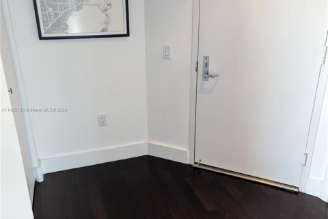 Copropriété à louer à Miami, Floride: 2 chambres, 119.75 m2 № 1754058 - photo 24