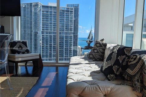 Copropriété à louer à Miami, Floride: 2 chambres, 119.75 m2 № 1754058 - photo 6