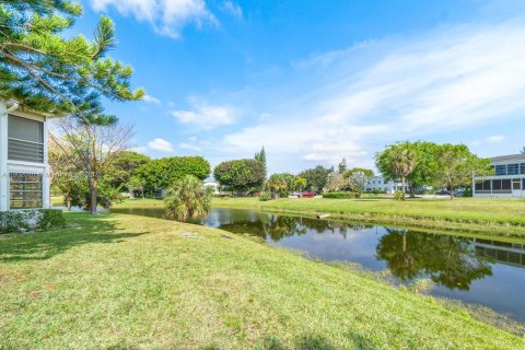 Condo in Deerfield Beach, Florida, 1 bedroom  № 1953719 - photo 24
