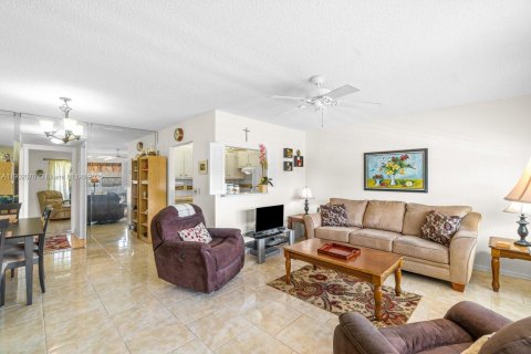 Condo in Deerfield Beach, Florida, 1 bedroom  № 1953719 - photo 8