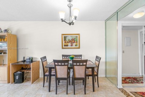 Condo in Deerfield Beach, Florida, 1 bedroom  № 1953719 - photo 7
