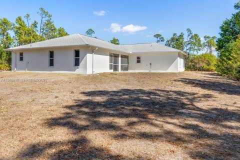 House in Port Charlotte, Florida 3 bedrooms, 174.1 sq.m. № 2031732 - photo 27