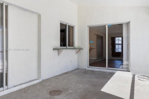 House in Port Charlotte, Florida 3 bedrooms, 174.1 sq.m. № 2031732 - photo 24