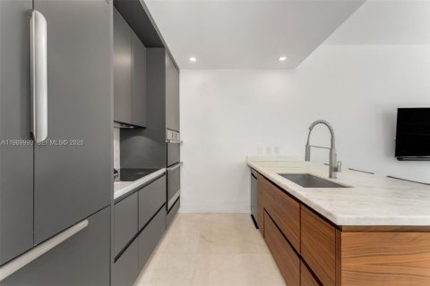 Condo in Miami, Florida, 3 bedrooms  № 2052041 - photo 14