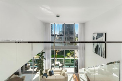 Condo in Miami, Florida, 3 bedrooms  № 2052041 - photo 15