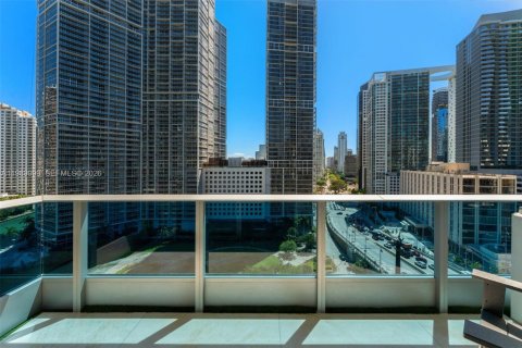 Condo in Miami, Florida, 3 bedrooms  № 2052041 - photo 24