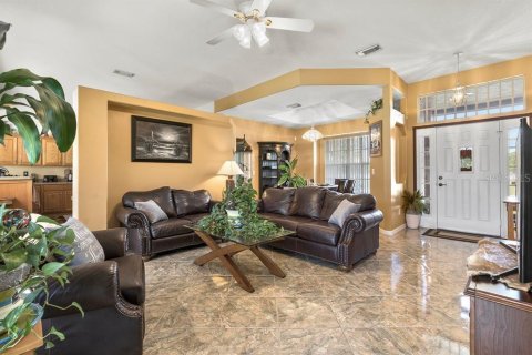 Villa ou maison à louer à Saint Lucie, Floride: 3 chambres, 182 m2 № 2408356 - photo 9