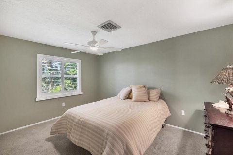 House in Englewood, Florida 3 bedrooms, 202.62 sq.m. № 1831156 - photo 13
