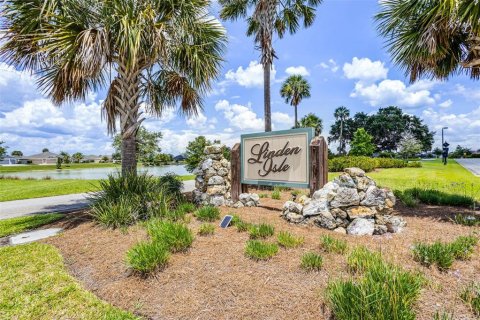 House in The Villages, Florida 3 bedrooms, 142.23 sq.m. № 1811092 - photo 2