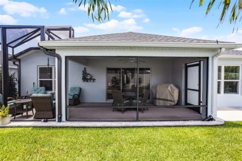 House in The Villages, Florida 3 bedrooms, 142.23 sq.m. № 1811092 - photo 30