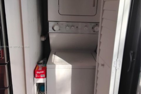 Adosado en venta en Pompano Beach, Florida, 3 dormitorios, 132.66 m2 № 2032640 - foto 6