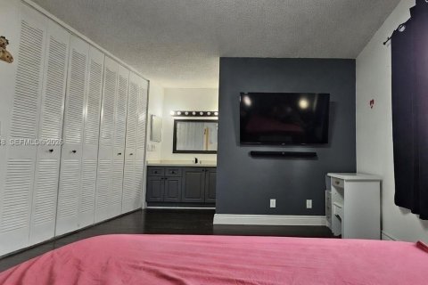 Adosado en venta en Pompano Beach, Florida, 3 dormitorios, 132.66 m2 № 2032640 - foto 12