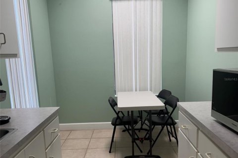 Propiedad comercial en alquiler en Summerfield, Florida, 167.22 m2 № 1905166 - foto 7