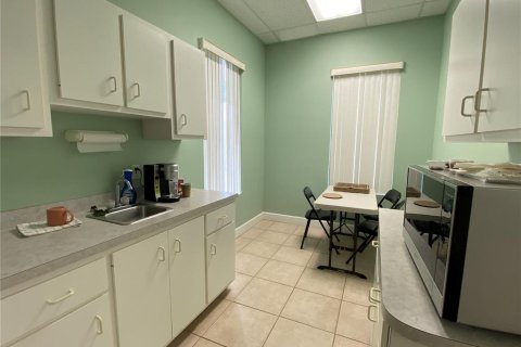 Propiedad comercial en alquiler en Summerfield, Florida, 167.22 m2 № 1905166 - foto 8