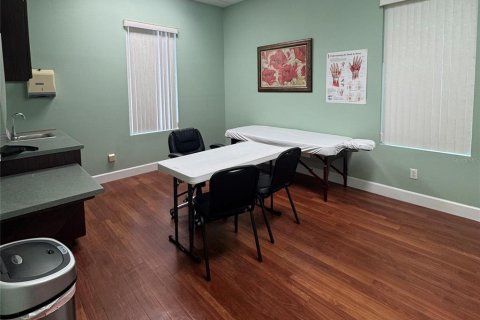Propiedad comercial en alquiler en Summerfield, Florida, 167.22 m2 № 1905166 - foto 11