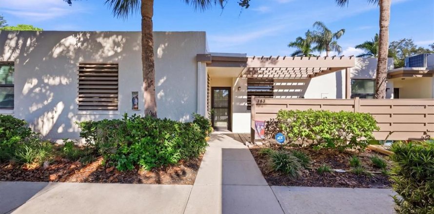 Condo in Bradenton, Florida, 2 bedrooms  № 2423655