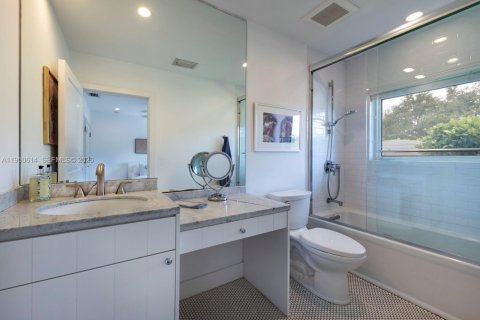 Villa ou maison à vendre à Palmetto Bay, Floride: 5 chambres, 334.91 m2 № 2009607 - photo 20