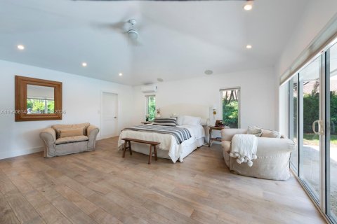Villa ou maison à vendre à Palmetto Bay, Floride: 5 chambres, 334.91 m2 № 2009607 - photo 13