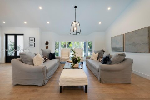 Villa ou maison à vendre à Palmetto Bay, Floride: 5 chambres, 334.91 m2 № 2009607 - photo 4