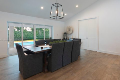 Villa ou maison à vendre à Palmetto Bay, Floride: 5 chambres, 334.91 m2 № 2009607 - photo 7