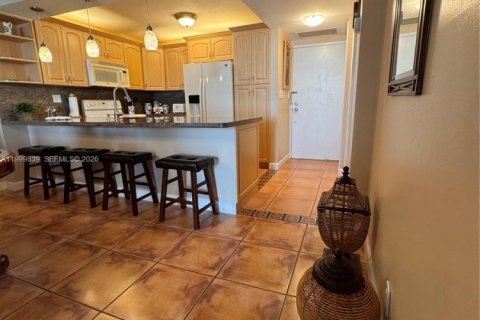 Copropriété à louer à Hollywood, Floride: 1 chambre, 78.69 m2 № 2145673 - photo 4