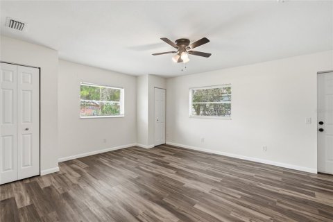 House in Arcadia, Florida 3 bedrooms, 108.23 sq.m. № 2285043 - photo 12