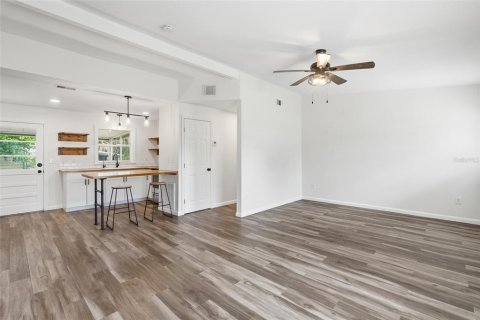 House in Arcadia, Florida 3 bedrooms, 108.23 sq.m. № 2285043 - photo 4