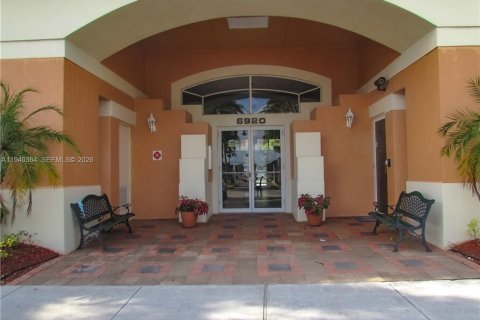 Copropriété à louer à Davie, Floride: 2 chambres, 89.46 m2 № 1998282 - photo 14