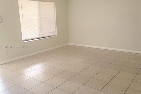 Copropriété à louer à Davie, Floride: 2 chambres, 89.46 m2 № 1998282 - photo 6