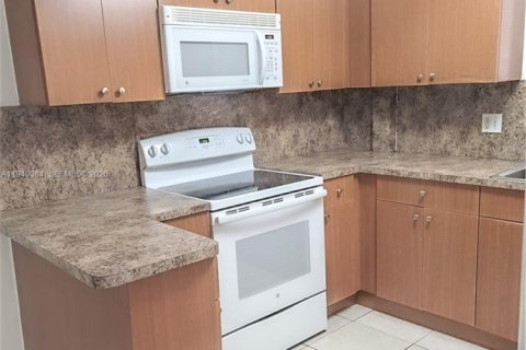 Copropriété à louer à Davie, Floride: 2 chambres, 89.46 m2 № 1998282 - photo 5