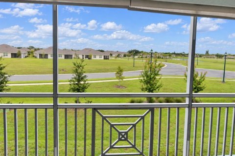Condo in North Port, Florida, 2 bedrooms  № 2379154 - photo 27