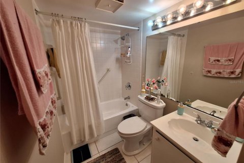 Copropriété à louer à Sarasota, Floride: 2 chambres, 100.06 m2 № 1796665 - photo 16