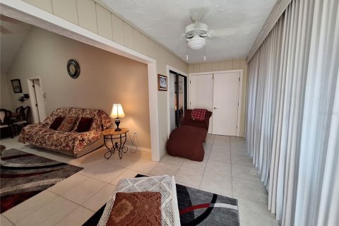 Copropriété à louer à Sarasota, Floride: 2 chambres, 100.06 m2 № 1796665 - photo 9