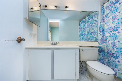 Condominio en venta en Miami, Florida, 3 dormitorios, 118.45 m2 № 1794858 - foto 10