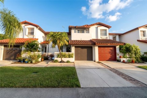 Townhouse in Cutler Bay, Florida 3 bedrooms, 148.74 sq.m. № 2382934 - photo 29