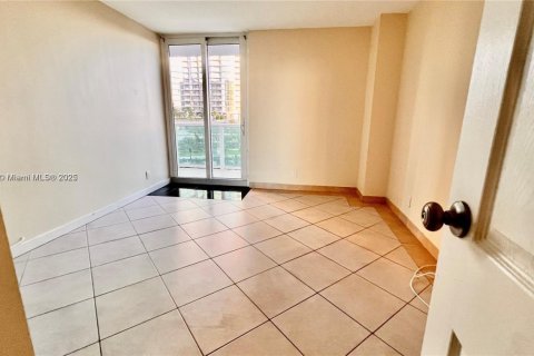 Condominio en venta en Sunny Isles Beach, Florida, 2 dormitorios, 126.07 m2 № 1699370 - foto 6