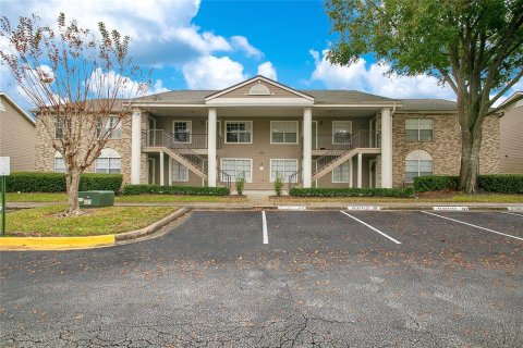 Condo à Oviedo, Floride, 2 chambres  № 2361060