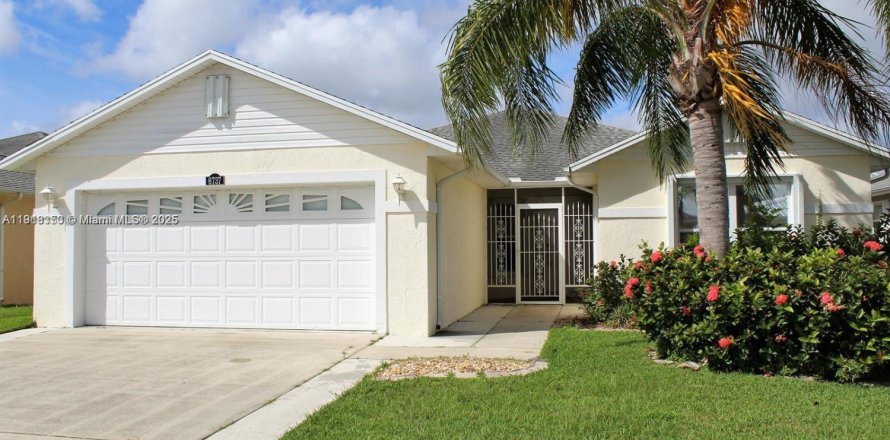 Дом в Сент-Луси, Флорида 2 спальни, 159.23м2 № 1991890