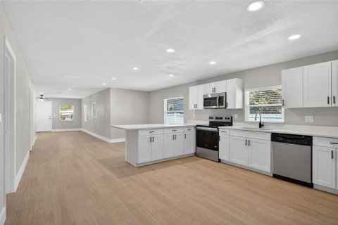 Villa ou maison à vendre à Saint Petersburg, Floride: 3 chambres, 124.86 m2 № 2156475 - photo 11