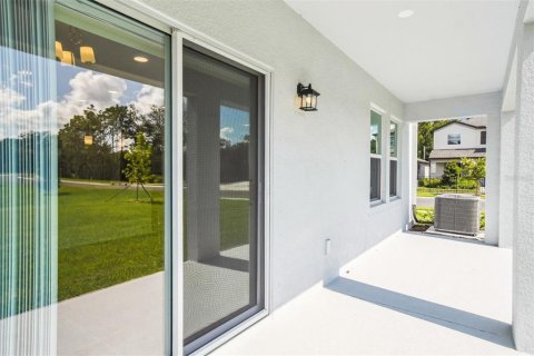 House in Hudson, Florida 4 bedrooms, 209.31 sq.m. № 1621881 - photo 10