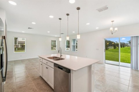 House in Hudson, Florida 4 bedrooms, 209.31 sq.m. № 1621881 - photo 16