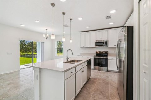 House in Hudson, Florida 4 bedrooms, 209.31 sq.m. № 1621881 - photo 17