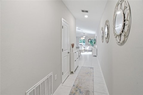 Villa ou maison à louer à Riverview, Floride: 3 chambres, 134.8 m2 № 2425370 - photo 2