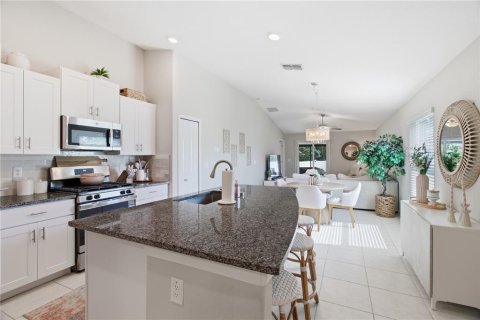 Villa ou maison à louer à Riverview, Floride: 3 chambres, 134.8 m2 № 2425370 - photo 8