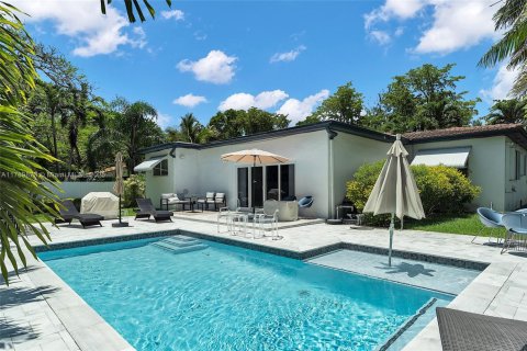 Casa en Biscayne Park, Florida 3 dormitorios, 175.31 m2 № 2077027