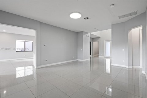 Casa en venta en Parkland, Florida, 4 dormitorios, 397.06 m2 № 1993057 - foto 12