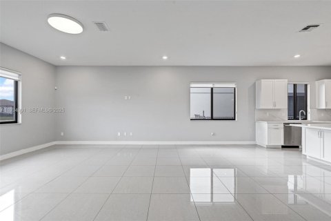 Casa en venta en Parkland, Florida, 4 dormitorios, 397.06 m2 № 1993057 - foto 13